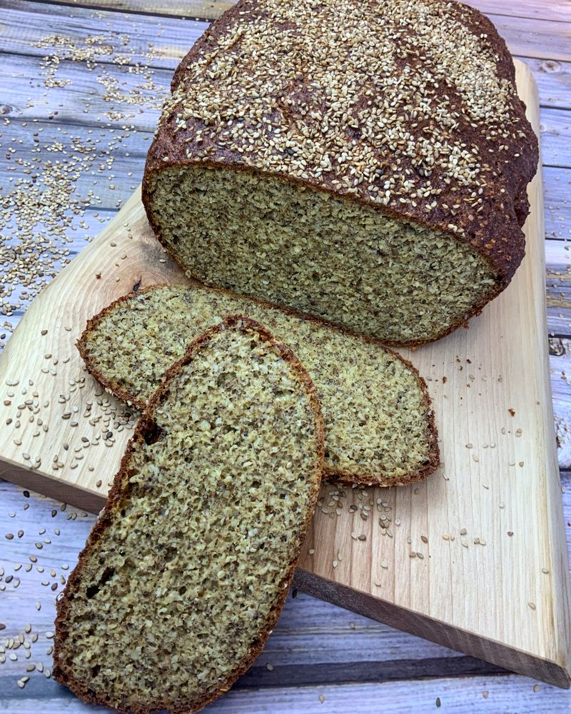 Rezeptbild: Sesambrot low carb: Eiweißbrot mit toller Kruste