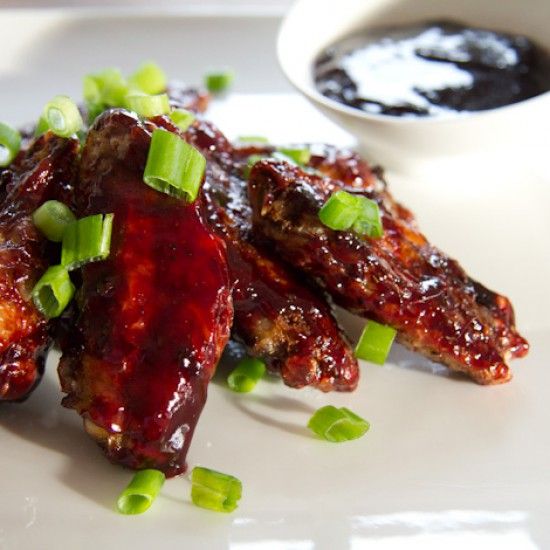 Rezeptbild: Chicken Wings mit Brombeer Hoisin Glasur