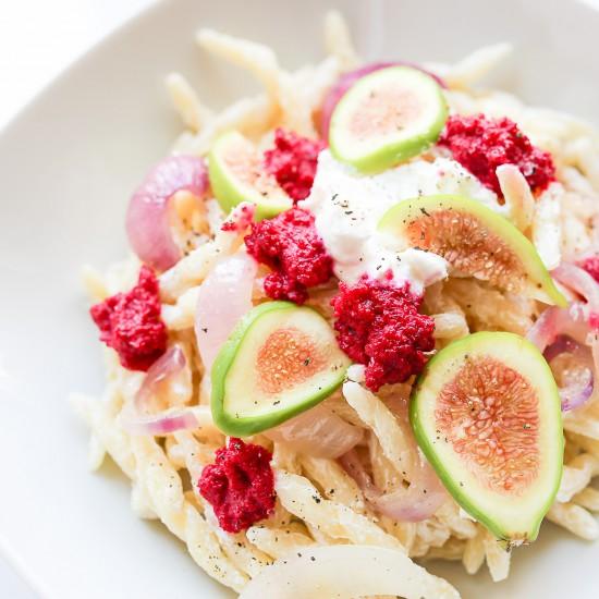 Rezeptbild: ZIEGENKÄSE-FEIGEN PASTA MIT RANDENPESTO