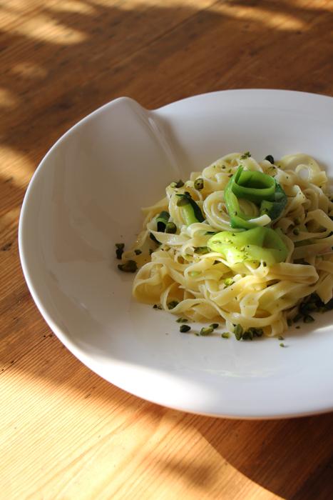 Rezeptbild: Tagliatelle mit Zucchini und Pistazien