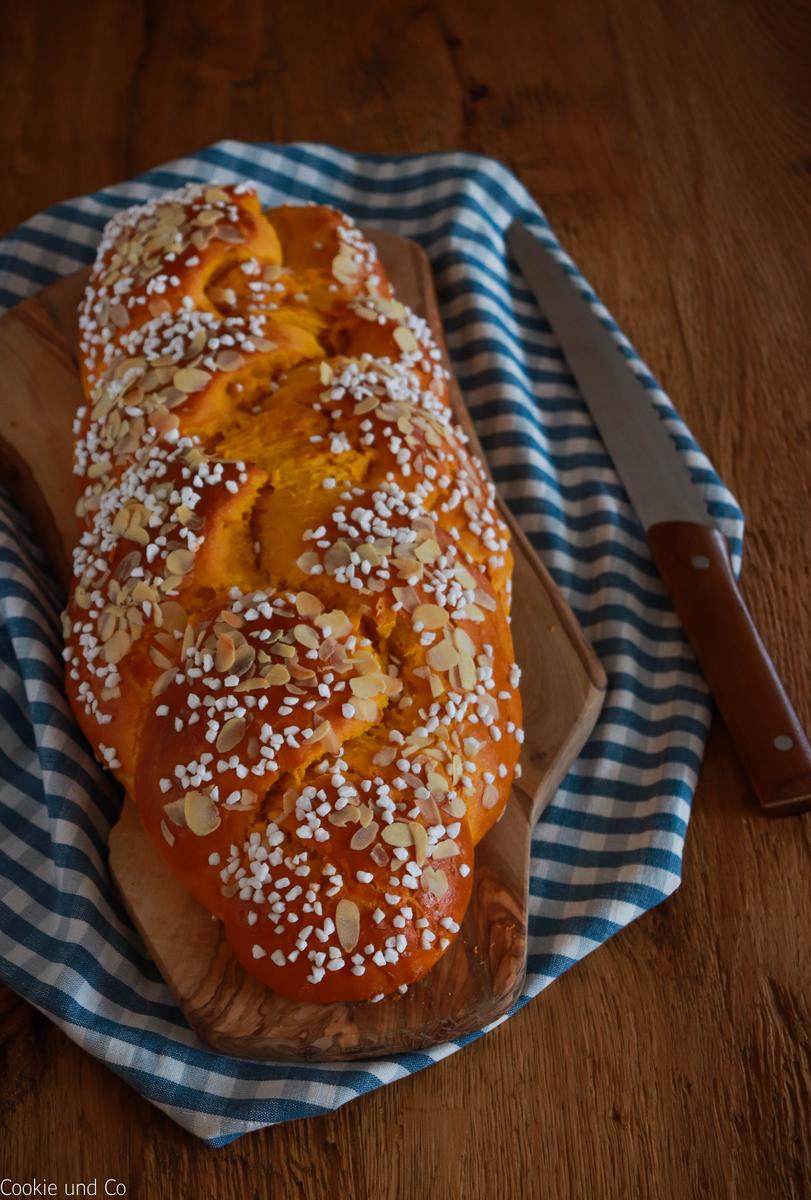 Rezeptbild: Hefezopf mit Kürbis