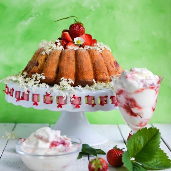 Rezeptbild: Erdbeer-Holunder Kuchen