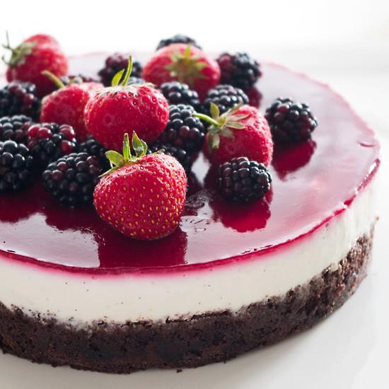 Rezeptbild: Schoko-Beeren-Torte mit Vanillequarkcreme