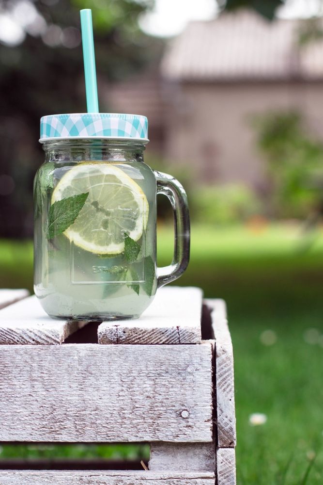 Rezeptbild: ZITRONEN-LIMONADE