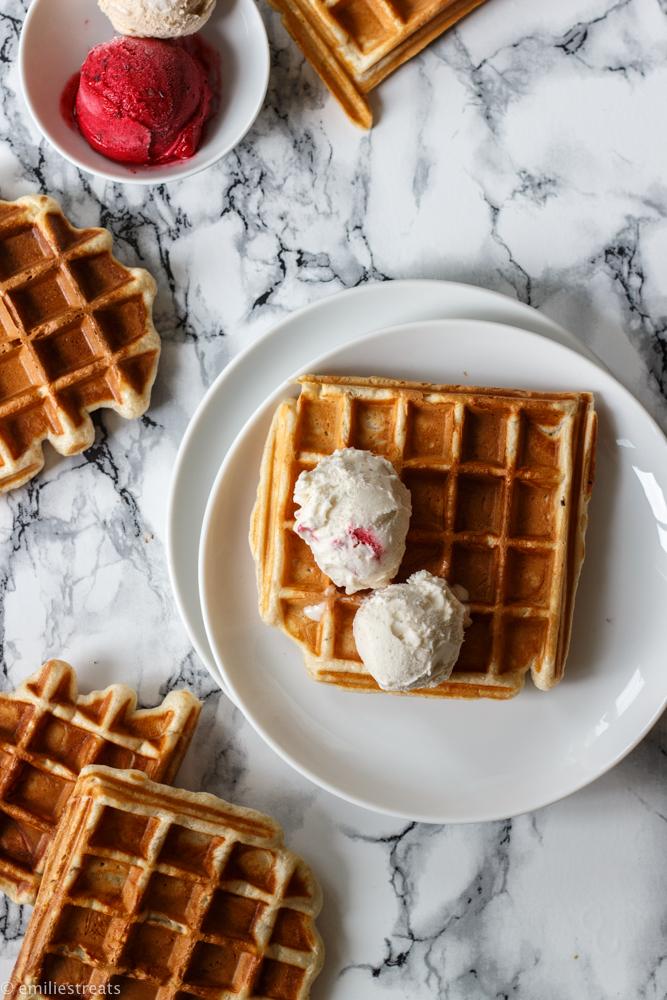 Rezeptbild: Die besten veganen Waffeln - mit Hefe!