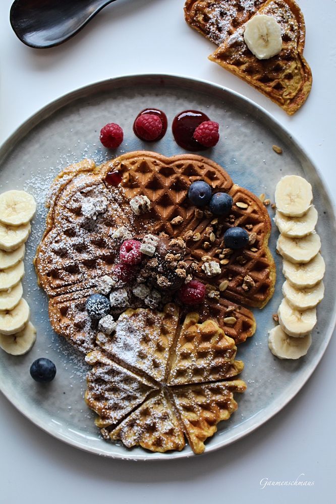 Rezeptbild: Roggen-Mandel-Waffeln