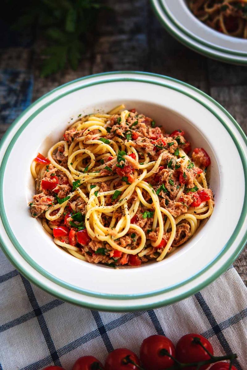 Rezeptbild: Sommerliche Pasta mit Thunfisch