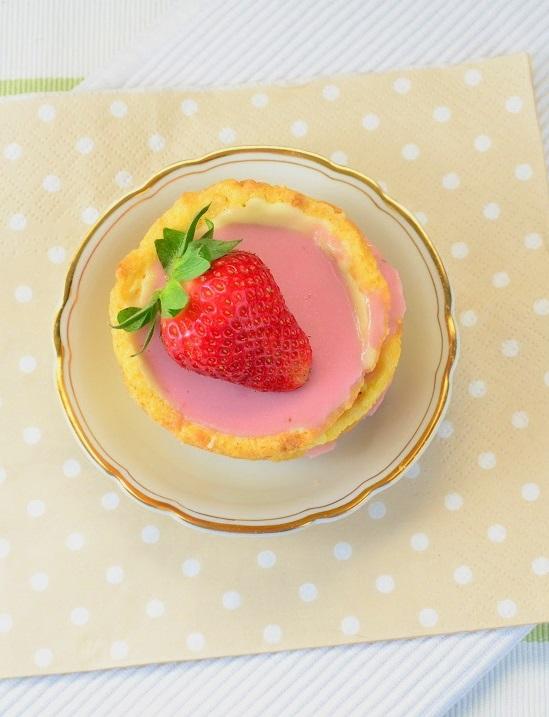 Rezeptbild: Cookie Cups mit Erdbeeren