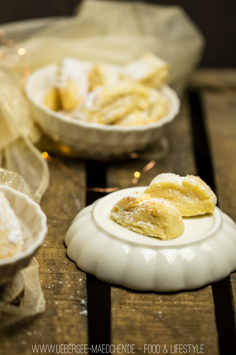 Rezeptbild: Marzipankissen-Plätzchen ohne Ausstechen