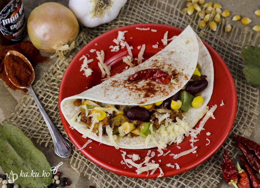 Rezeptbild: Quesadillas mit Gemüse-Avocado Füllung
