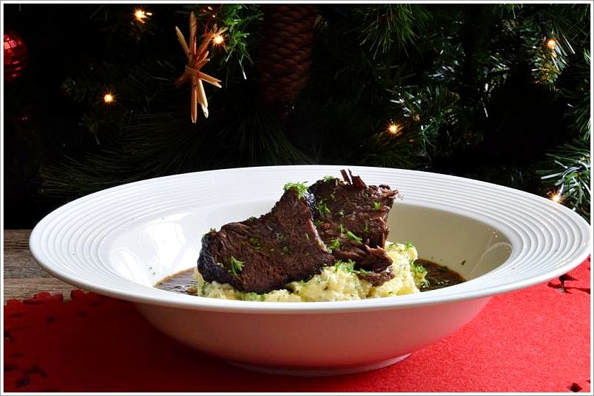 Rezeptbild: Backe vom irischen Weideochsen auf Steckrübenpüree