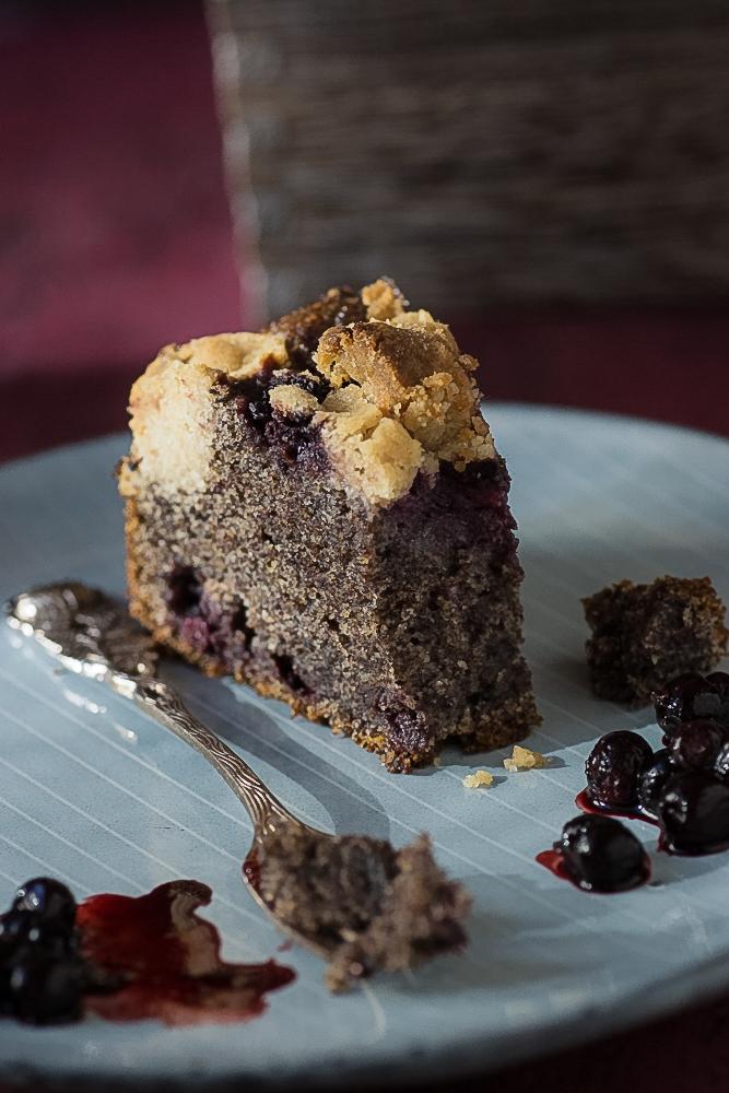 Rezeptbild: Mohnkuchen mit Streuseln und Beeren