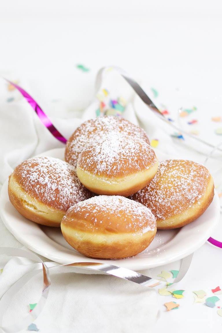 Rezeptbild: Selbstgemachte Faschingskrapfen