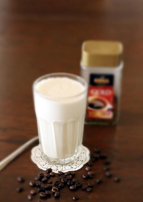 Rezeptbild: Eis-Cafe in 60 Sekunden
