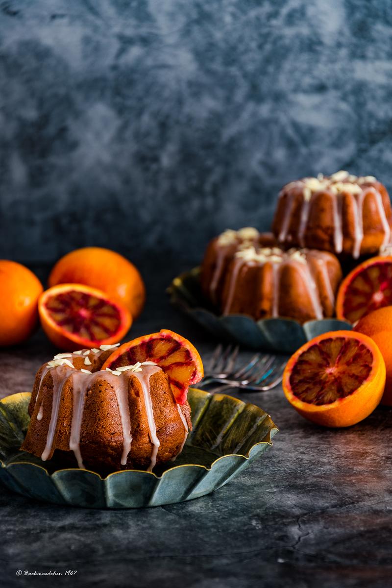 Rezeptbild: Blutorangen Mini-Gugelhupfe