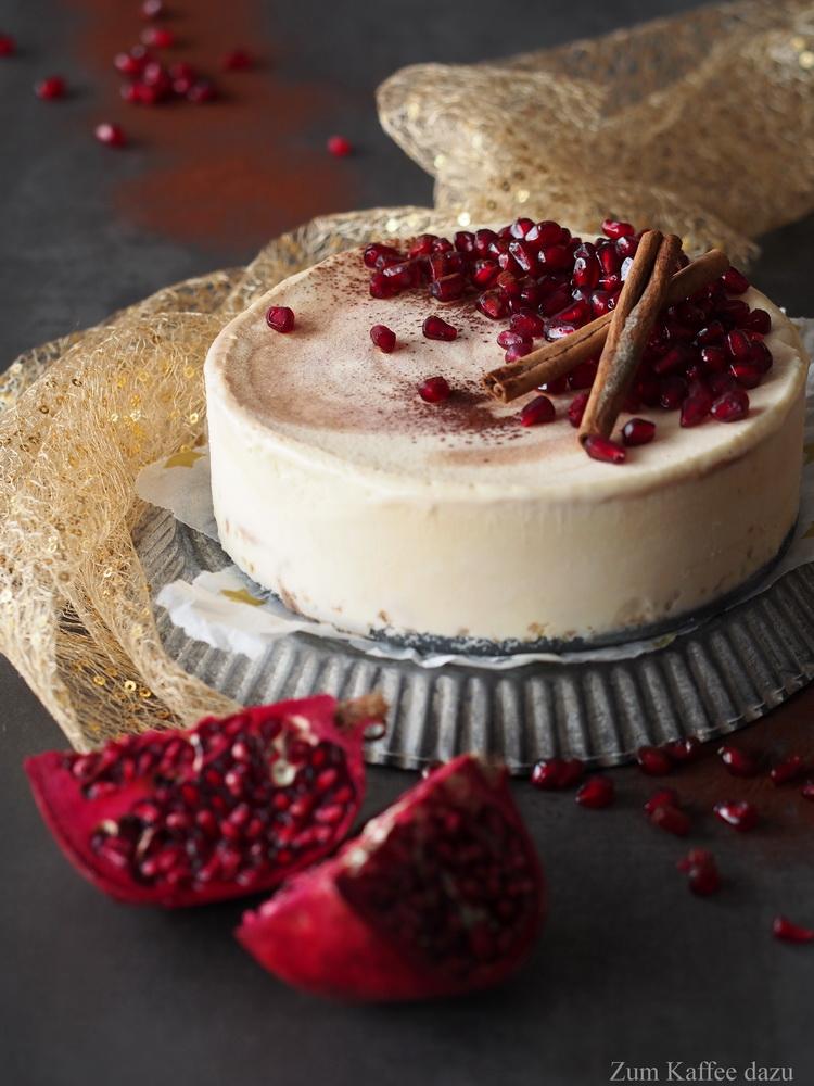 Rezeptbild: Baileys-Parfait mit Granatapfel