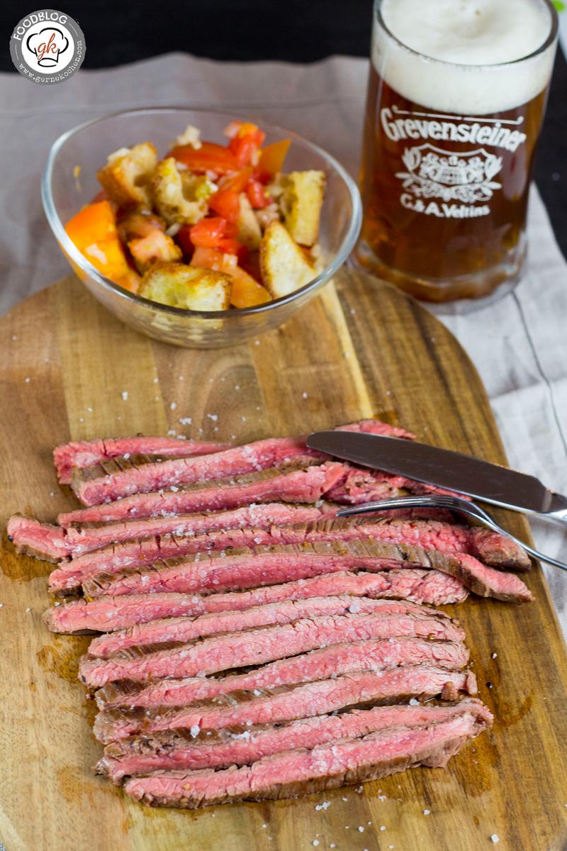 Rezeptbild: Flank Steak vom irischen Hereford Rind mit Tomaten-Brot-Salat