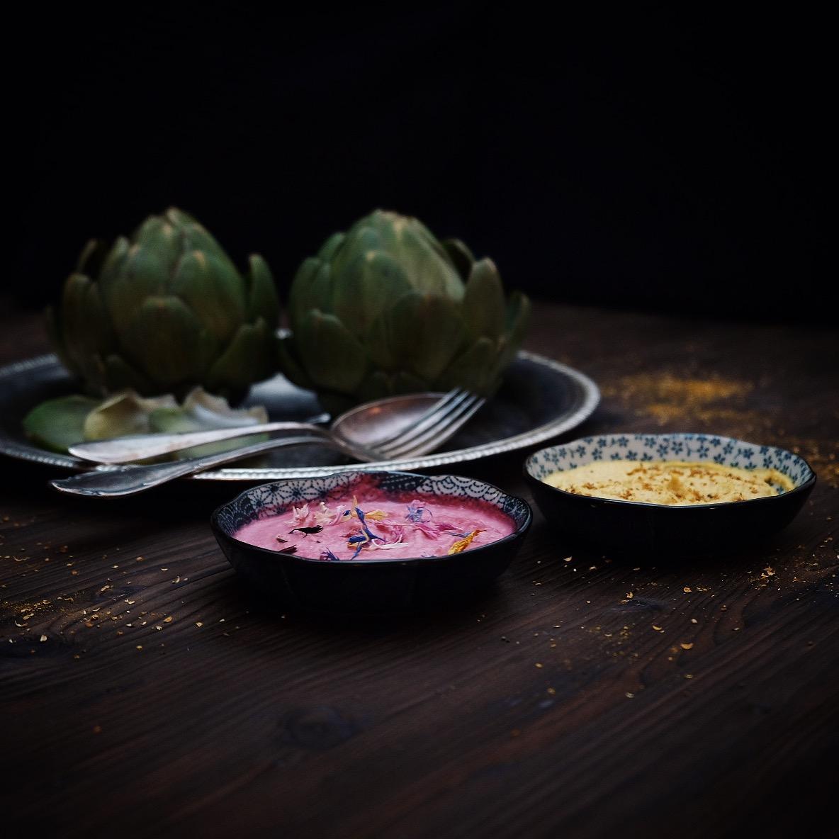 Rezeptbild: Artischocken mit Dips