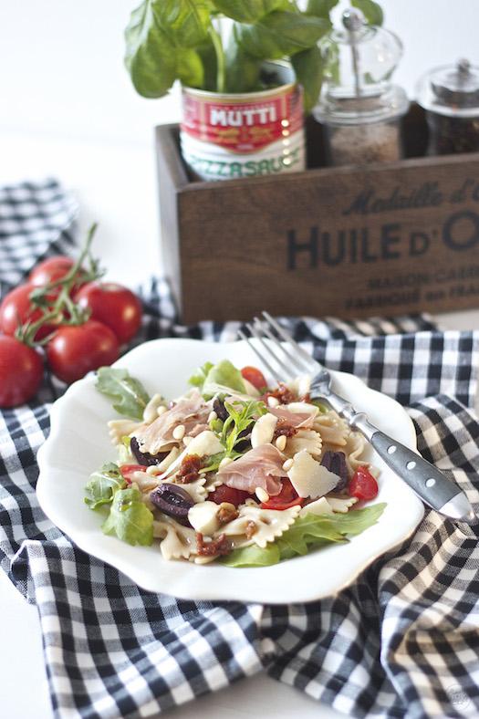 Rezeptbild: Mediterraner Nudelsalat