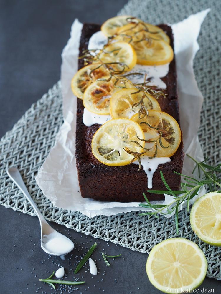 Rezeptbild: Zitronen-Rosmarin-Kuchen mit Mohn
