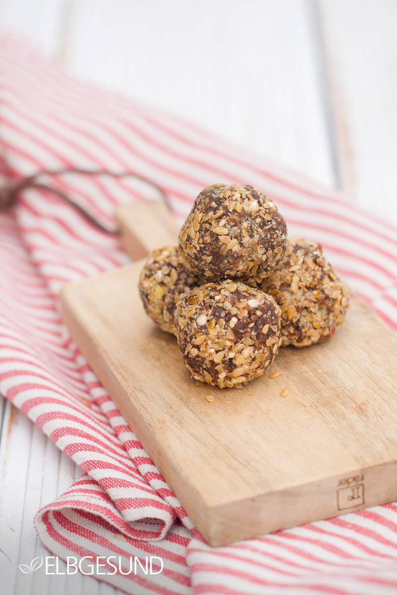 Rezeptbild: Naschen erlaubt – Quinoa-Glückskugeln