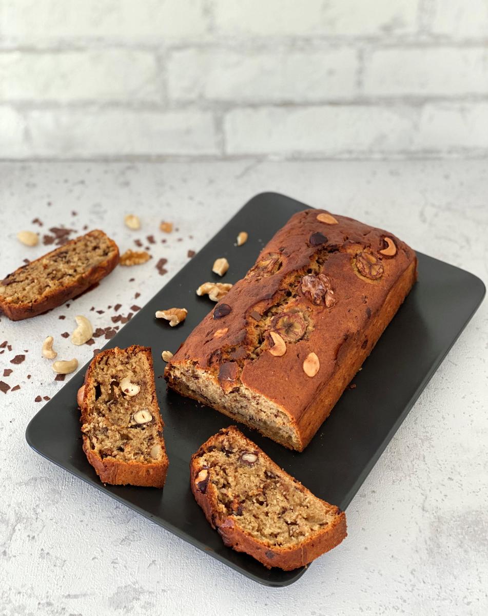 Rezeptbild: Bananenbrot mit Nüssen und Schokolade