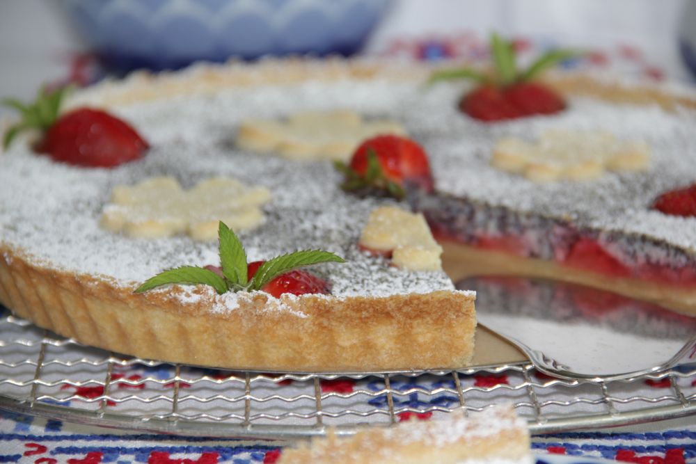 Rezeptbild: Erdbeer-Mohn-Tarte