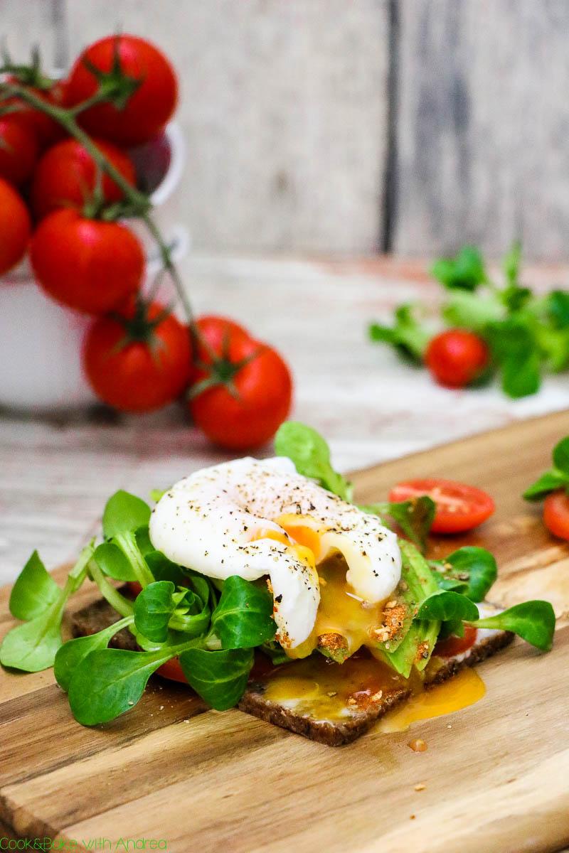 Rezeptbild: Gesundes Sandwich mit selbstgemachter Joghurtsoße