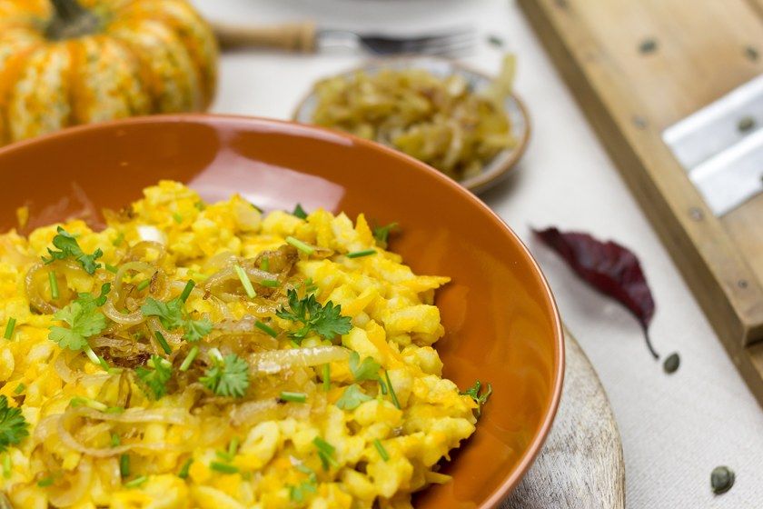 Rezeptbild: Kürbis-Käsespätzle (vegan und glutenfrei)