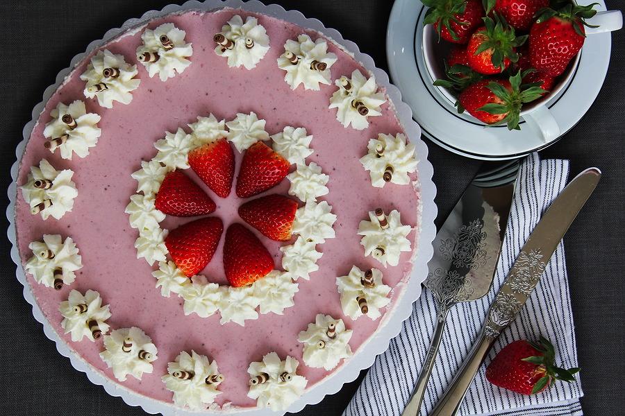 Rezeptbild: Erdbeer-Topfen-Torte
