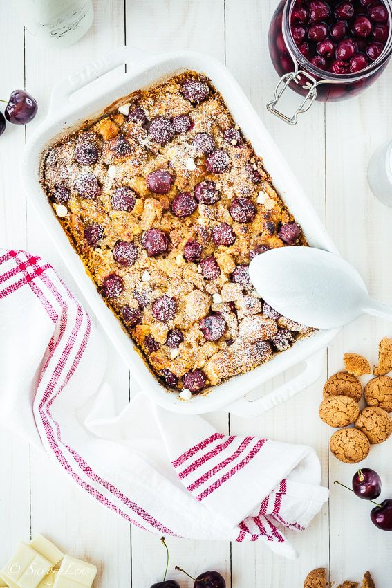 Rezeptbild: Kirschmichel mit Amaretti und weisser Schokolade