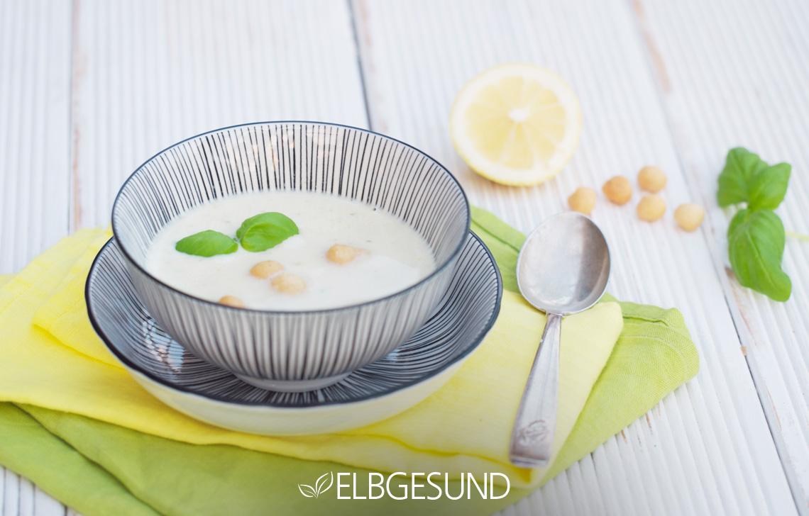 Rezeptbild: Falafel mal nicht als Bällchen, sondern in Form einer himmlischen orientalischen Suppe – ganz unkompliziert