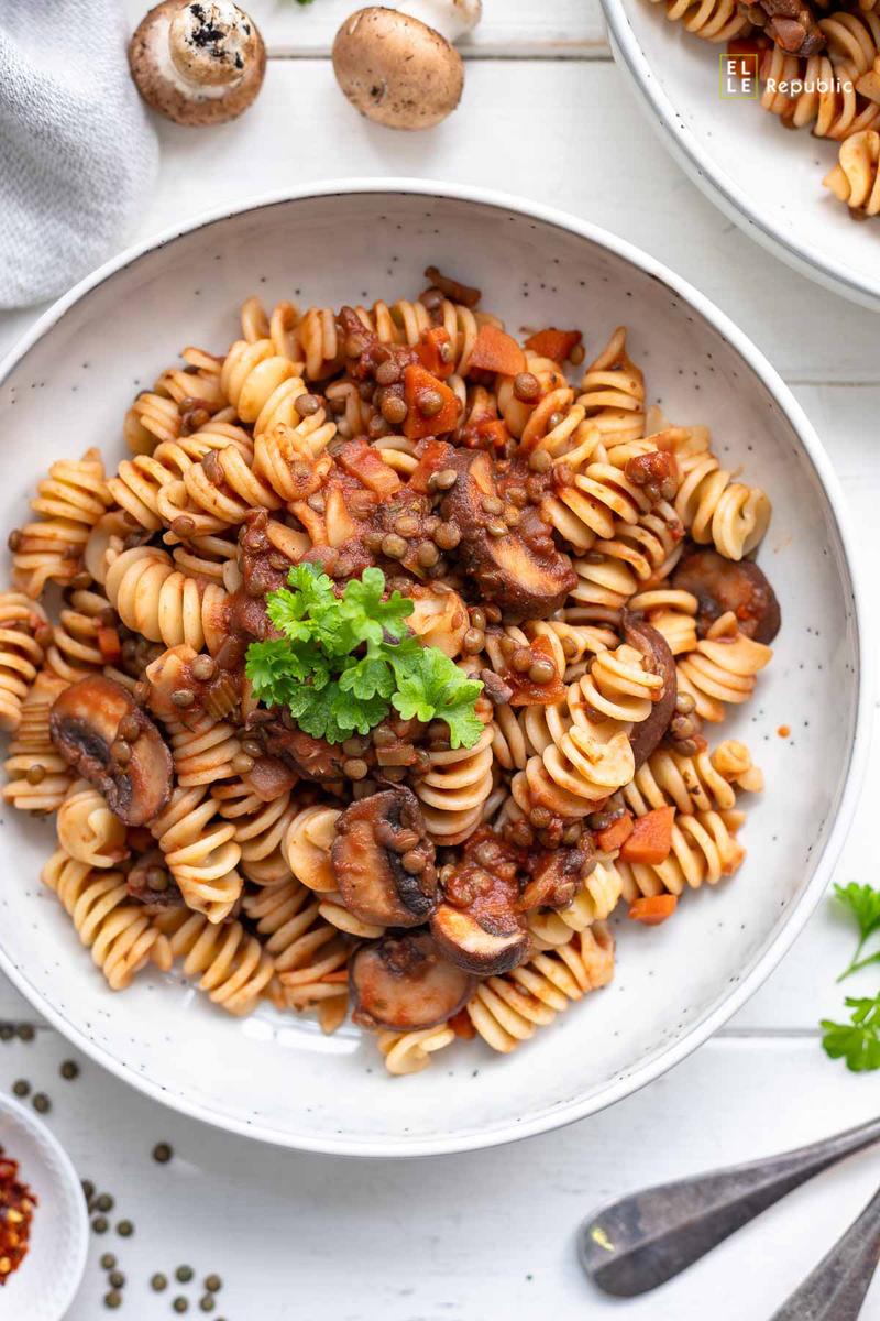 Rezeptbild: Linsen Pilzragout mit Pasta (vegan)