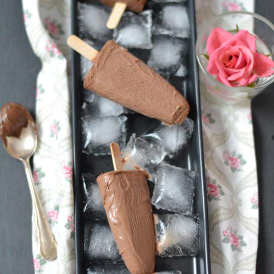 Rezeptbild: Nutellaeis