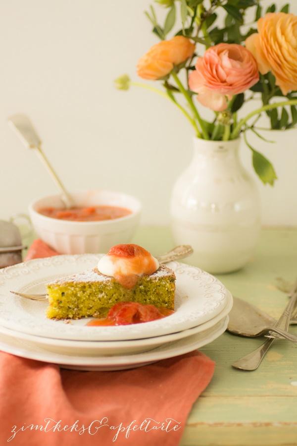 Rezeptbild: Pistazien-Kokos-Tarte mit Vanille-Sahne
