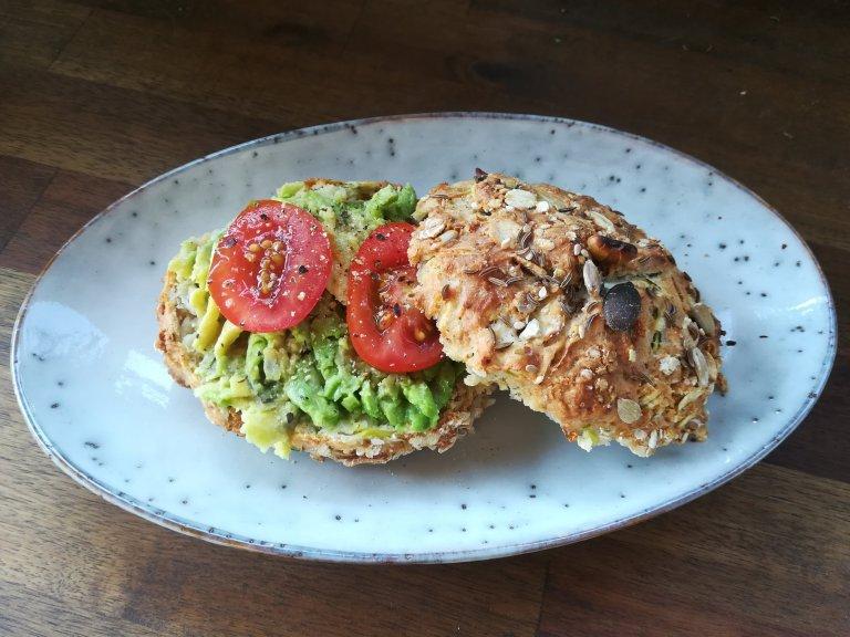 Rezeptbild: Zucchinibrötchen