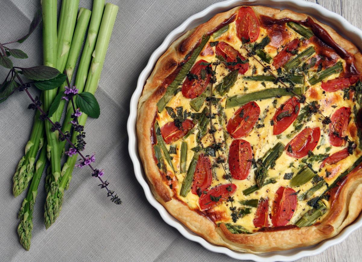 Rezeptbild: Spargel-Blätterteig-Quiche
