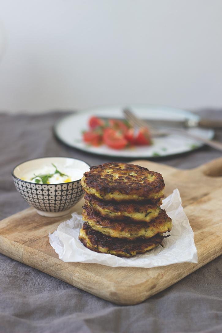 Rezeptbild: Zucchinipuffer mit Feta - griechisches Rezept