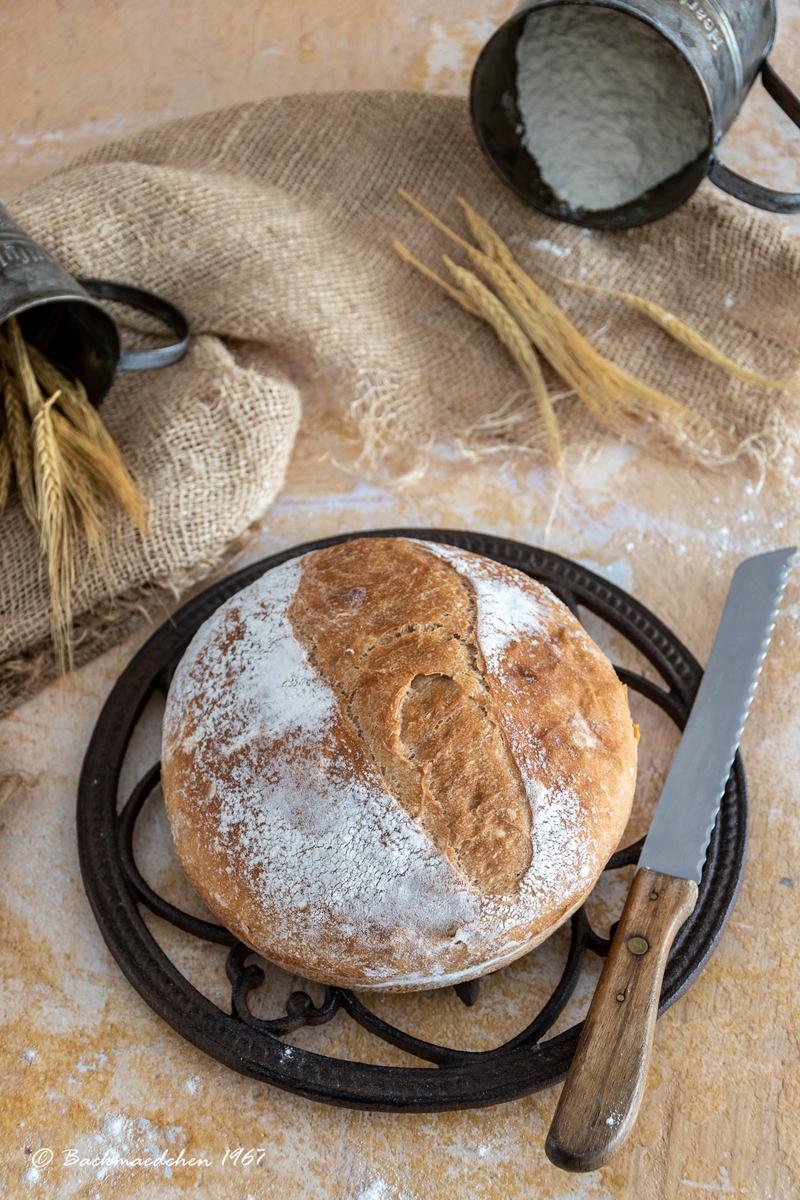 Rezeptbild: kleines Ruchmehlbrot