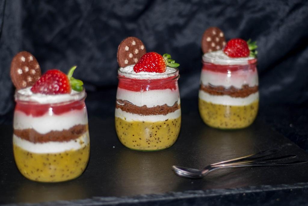 Rezeptbild: Kiwi Erdbeer Joghurt Dessert