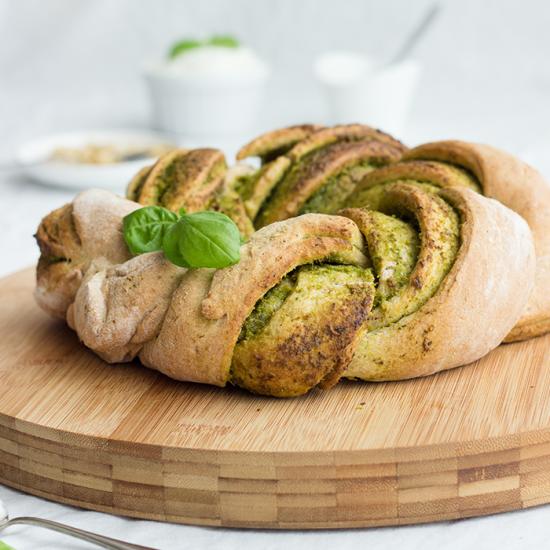 Rezeptbild: Pesto-Brotkranz