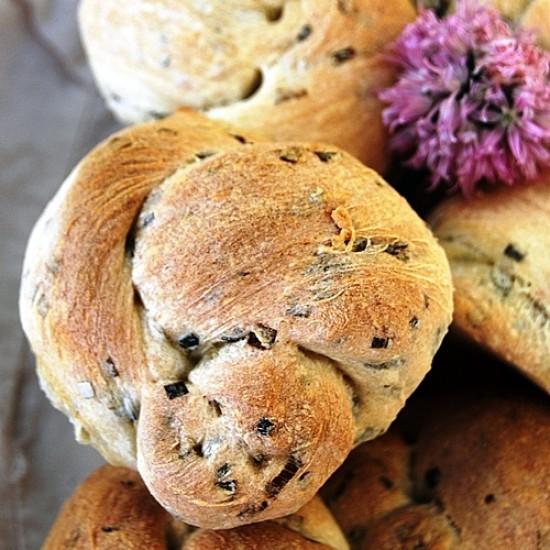 Rezeptbild: Chive Knots
