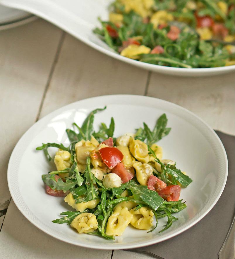 Rezeptbild:  Tortellinisalat mit Rucola