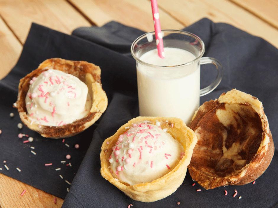 Rezeptbild: Eisbecher aus Keksteig