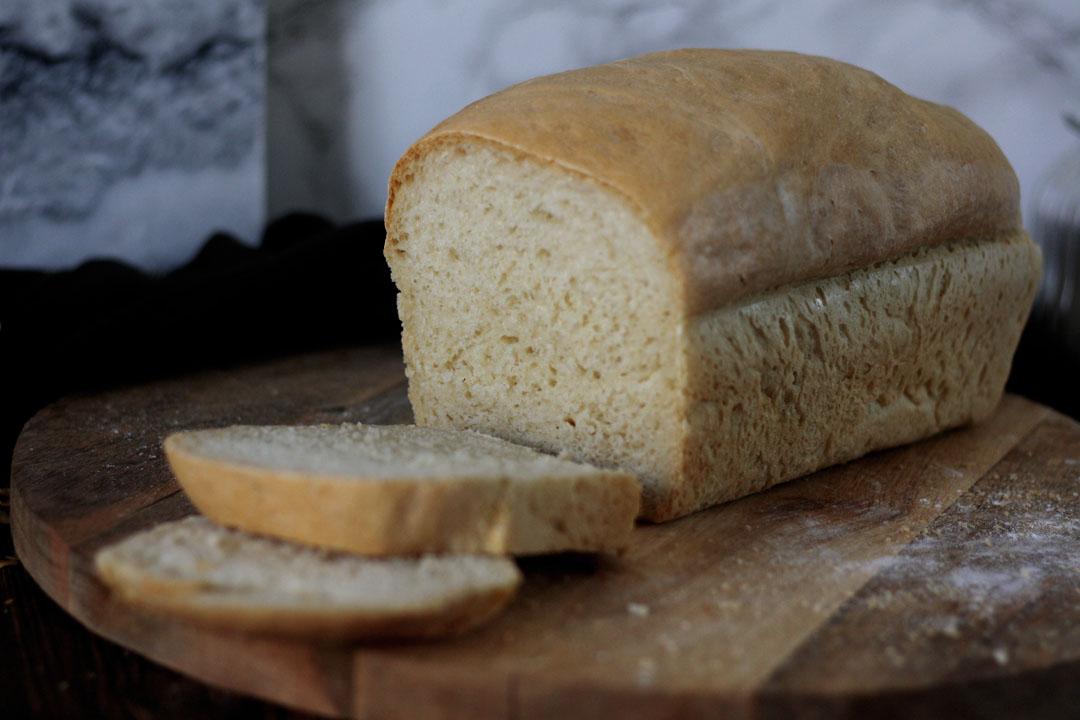 Rezeptbild: Selbstgebackenes Toastbrot mit Buttermilch