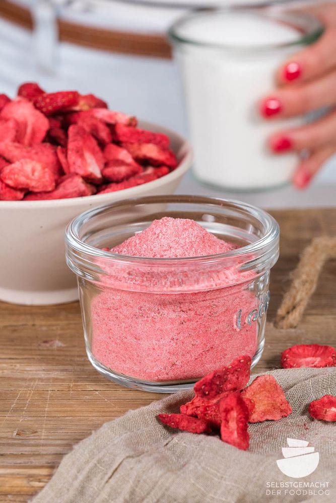 Rezeptbild: Erdbeerzucker aus 2 Zutaten (auch als Puderzucker)