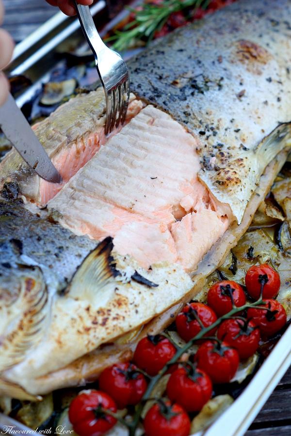 Rezeptbild: Ganzer Lachs vom Grill