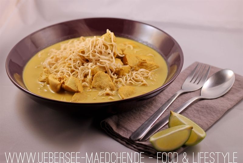 Rezeptbild: Die asiatische Suppe mit Tikka Masala und Hähnchen