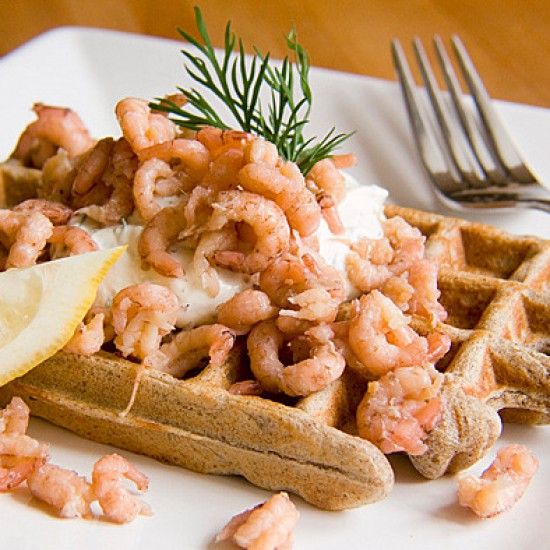 Rezeptbild: Buchweizenwaffeln mit Dillschmand