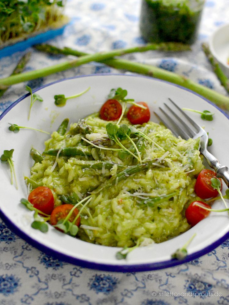 Rezeptbild: Bärlauch-Risotto mit grünem Spargel